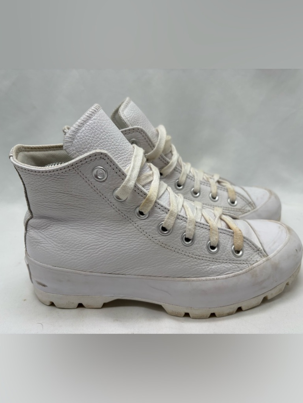 Converse Chuck Taylor All Star Lugged High Top~White Leather Sneakers Women 7.5